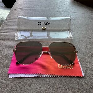 Quay High Key Aviator Sunglasses with Case